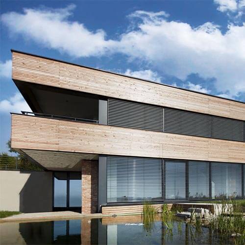 Foto Haus mit Raffstoren